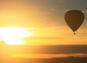 Ballonvaren zomer avond zonsondergang